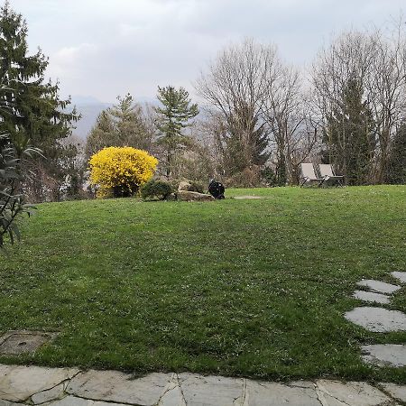Villa De Hura Apartment Bergamo Bagian luar foto