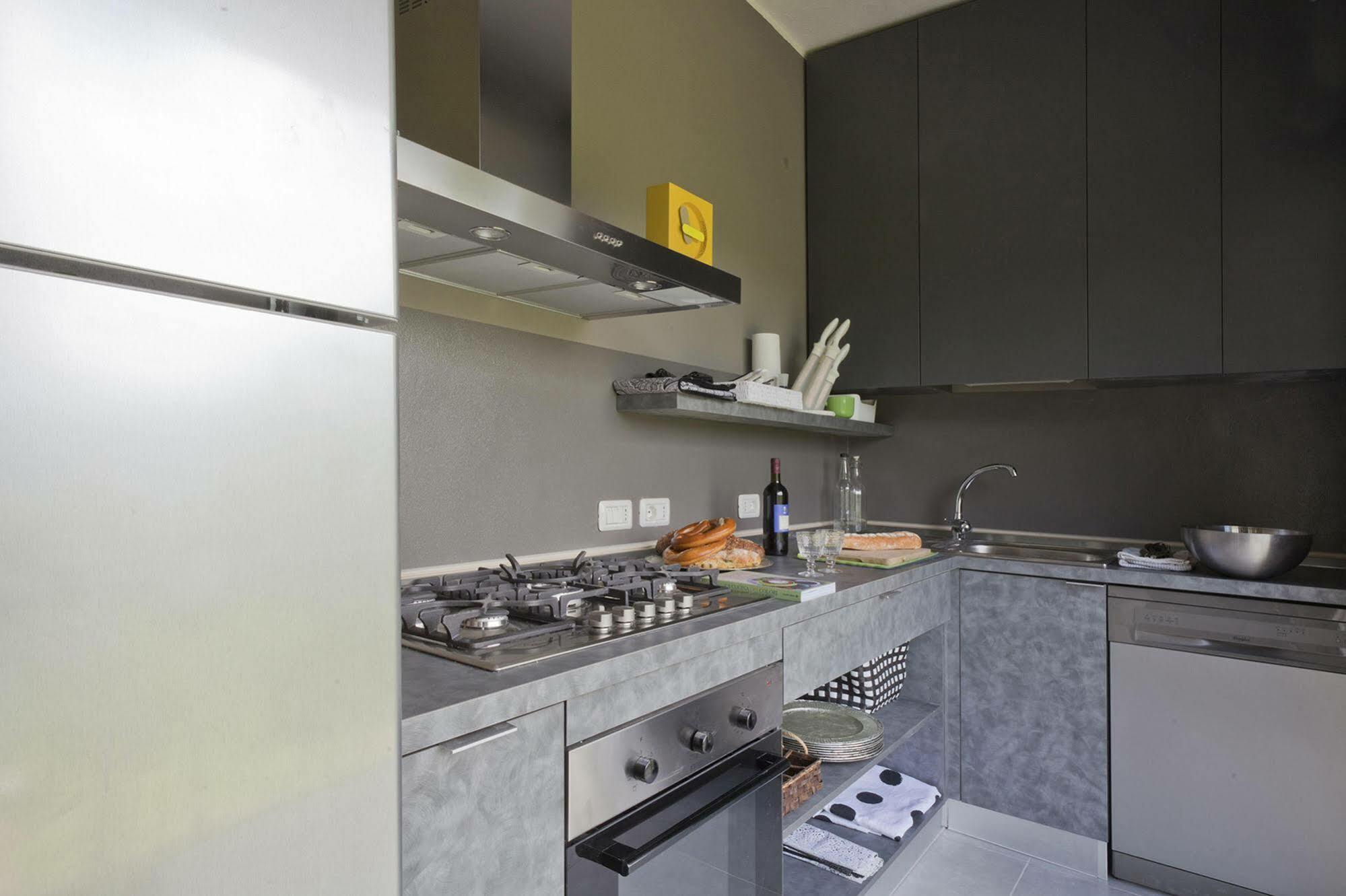 Villa De Hura Apartment Bergamo Bagian luar foto