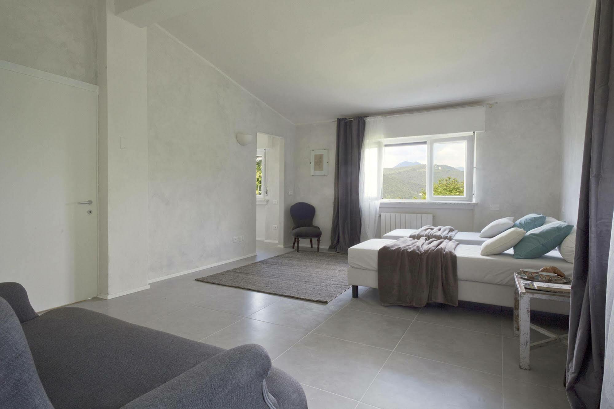 Villa De Hura Apartment Bergamo Bagian luar foto