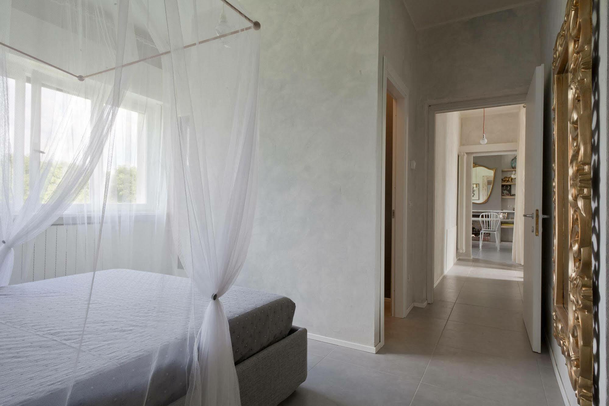 Villa De Hura Apartment Bergamo Bagian luar foto